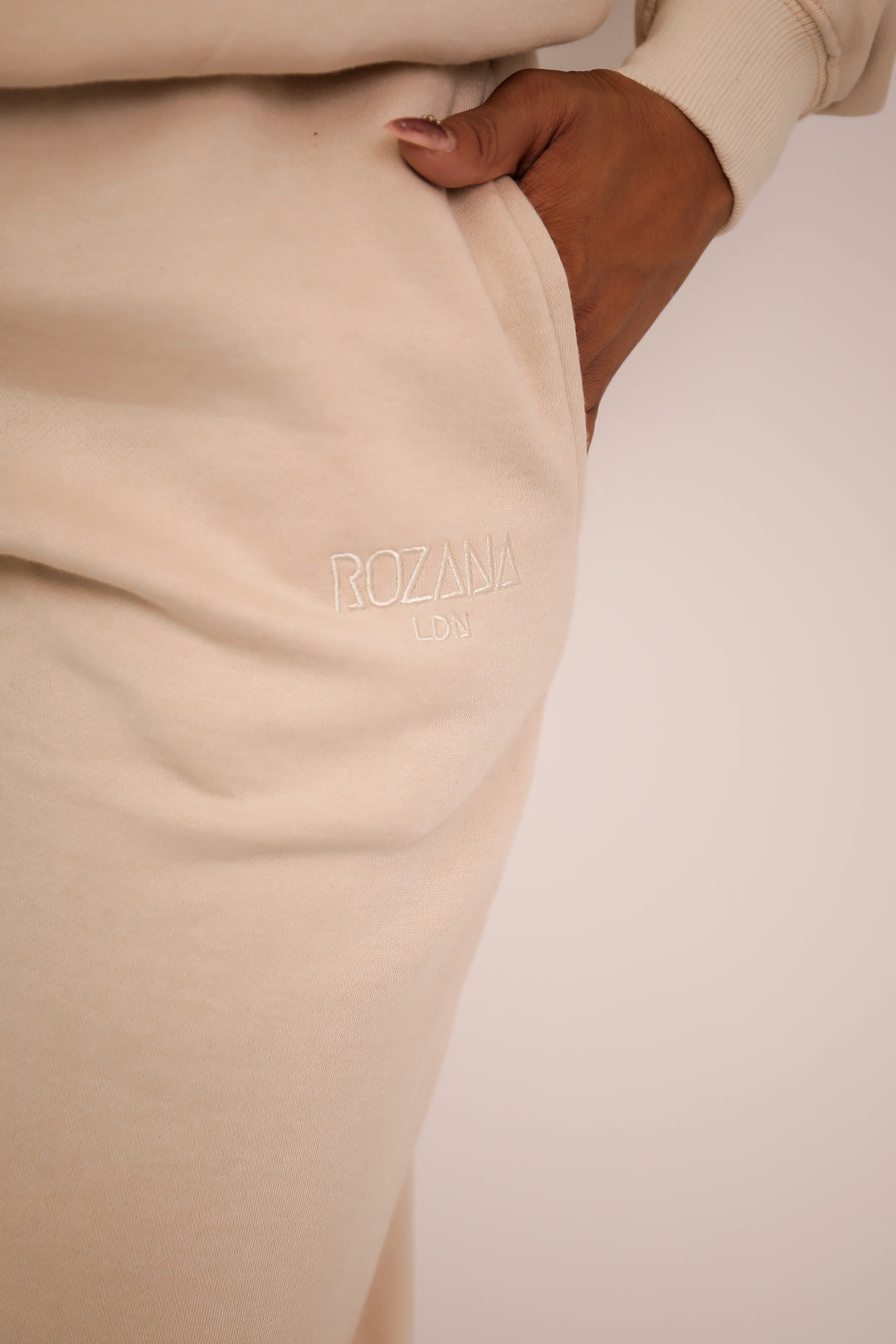 Nea Tall Cream Joggers